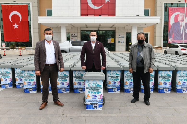 Mustafakemalpaşa’da 250 adet tıbbi atık kutusu mahallelere yerleştirildi