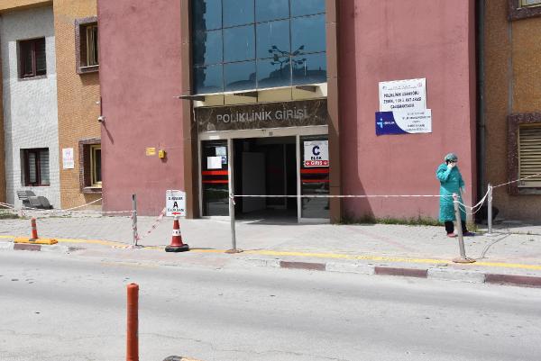 11 günlük bebeğin koronavirüs testi pozitif çıktı, 25 kişi karantinaya alındı