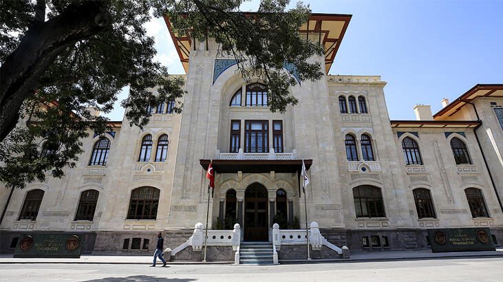 Türbe önünde drift yapan sürücüye ceza
