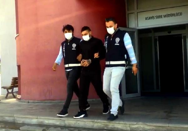 Adana’da otomobilden rastgele ateş açan 3 kişi tutuklandı