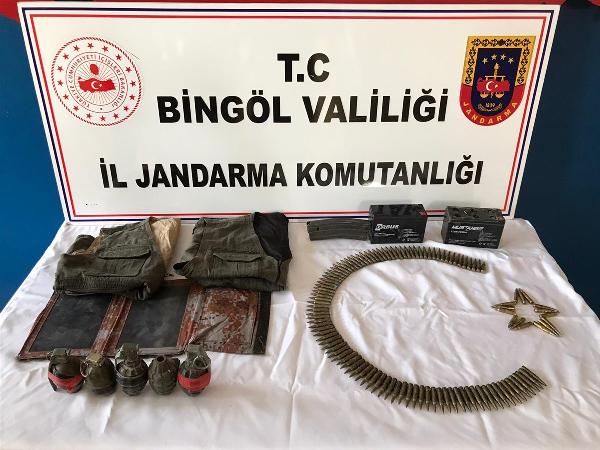 Bingöl’de, PKK’nın toprağa gömülü el bombaları bulundu