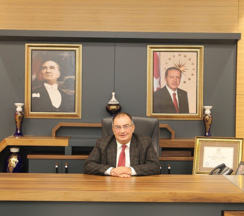 Buluttan Kadi̇r Gecesi̇ Mesajı