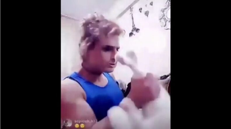 Cani̇ Adam Kedi̇ye Böyle Ezi̇yet Etti̇