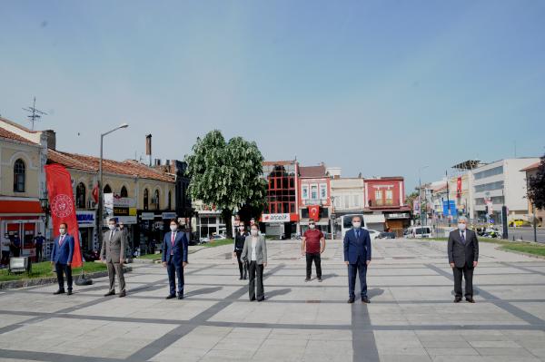 Edirne’de, 19 Mayıs coşkusuna sürücüler de katıldı