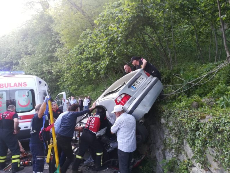 Gi̇resunda Trafi̇k Kazası: 6 Yaralı