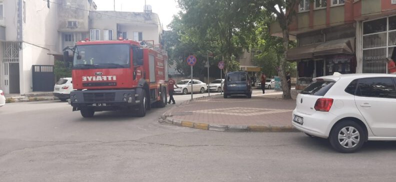 Havalandırma Boşluğunda Çıkan Yangın Pani̇ğe Neden Oldu