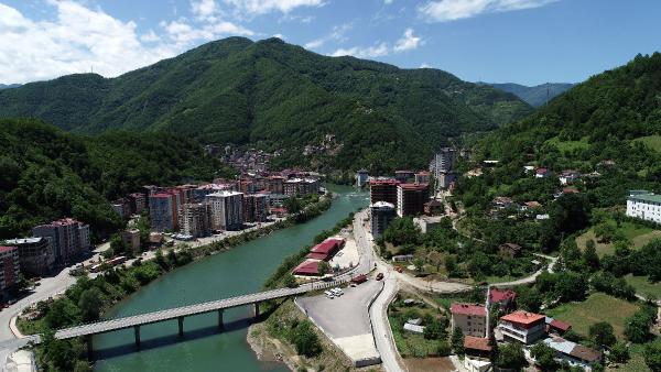 İlk karantina uygulanan Borçka’da yeni vakalar görüldü, filyasyona başlandı