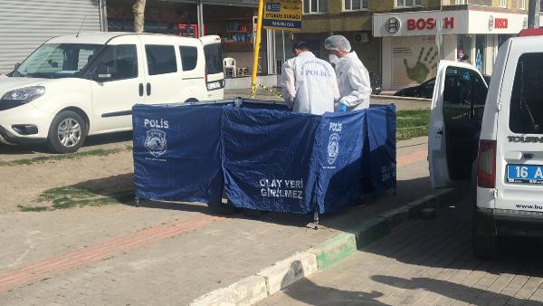 Bursa’da kaldırımda ölü olarak bulundu
