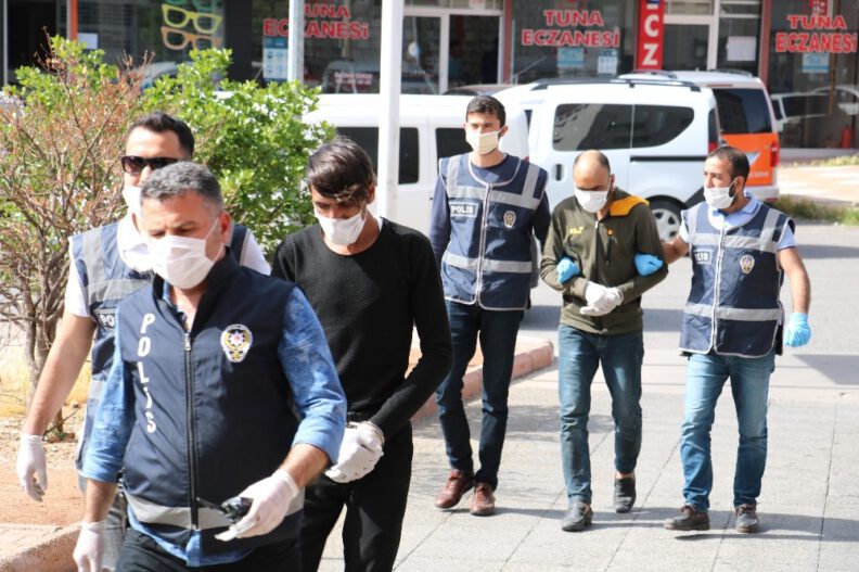 Kahramanmaraşta Hırsızlık Şüpheli̇leri̇ Yakalandı, 12 Olay Aydınlatıldı