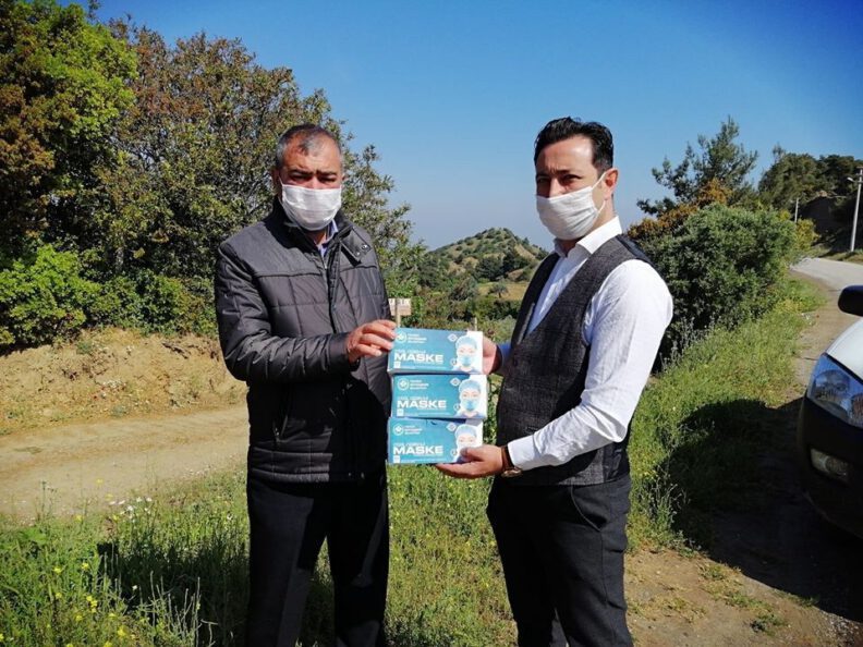 Karantinadaki altındaki mahalleye gıda yardımı