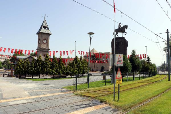 Kayseri’de, kısıtlamanın son günü cadde ve meydanlar bomboş