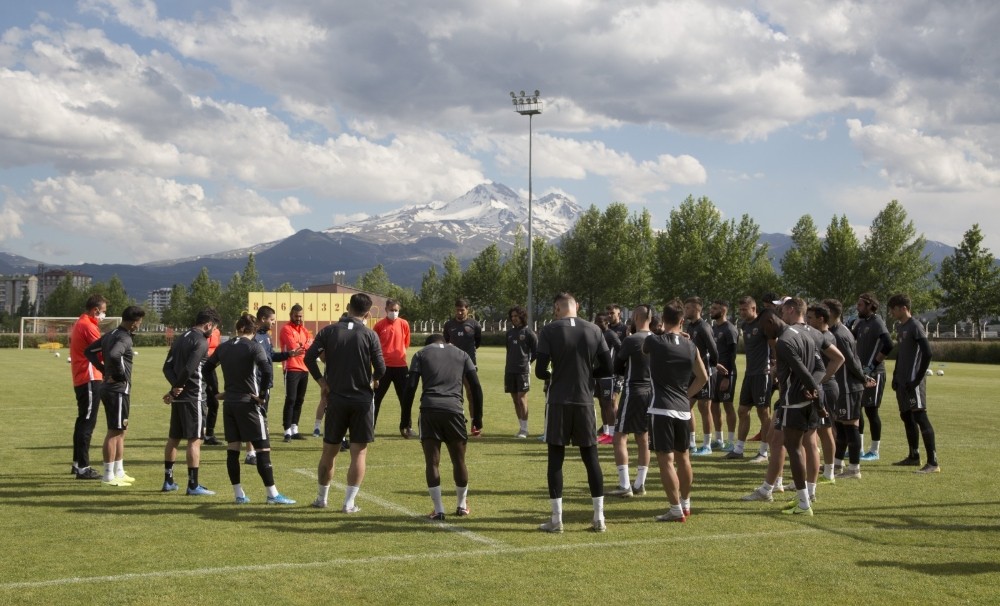 Kayseri̇spor Hafta Sonu Mesai̇si̇nde