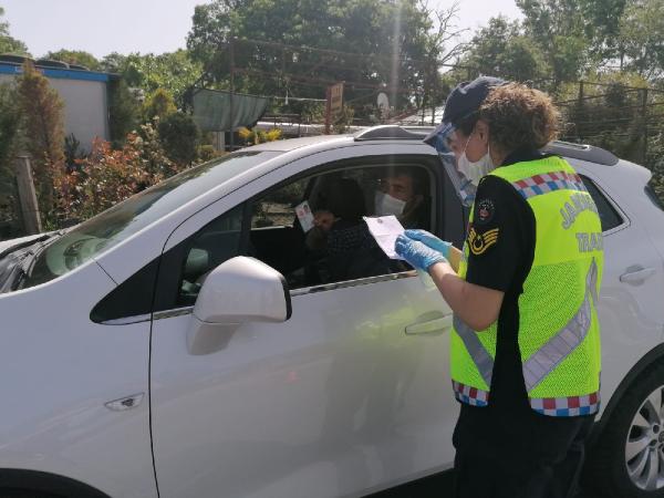 Kemerburgaz’da jandarma ekiplerinden denetim