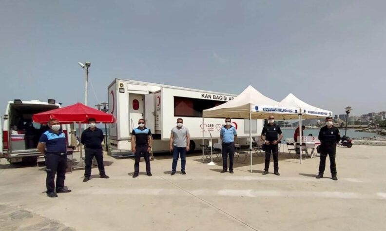 Kuşadasında Zabıtadan Toplu Kan Bağışı