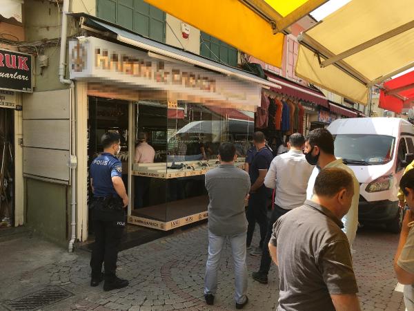 Kuyumcu soygunu kamerada