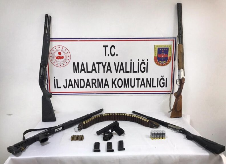 Malatyada Si̇lah Operasyonu