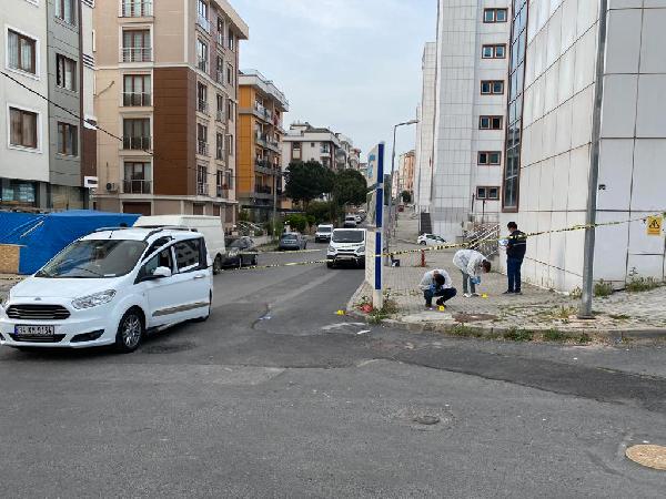 Maltepe’de ekmek dağıtan fırıncılara silahla saldırı: 2 yaralı