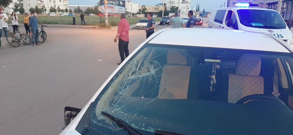 Otomobi̇l İle Bi̇si̇klet Çarpıştı: 1 Yaralı