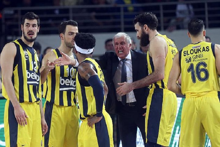 Oyuncular, Fenerbahçe’yi şikayet etti