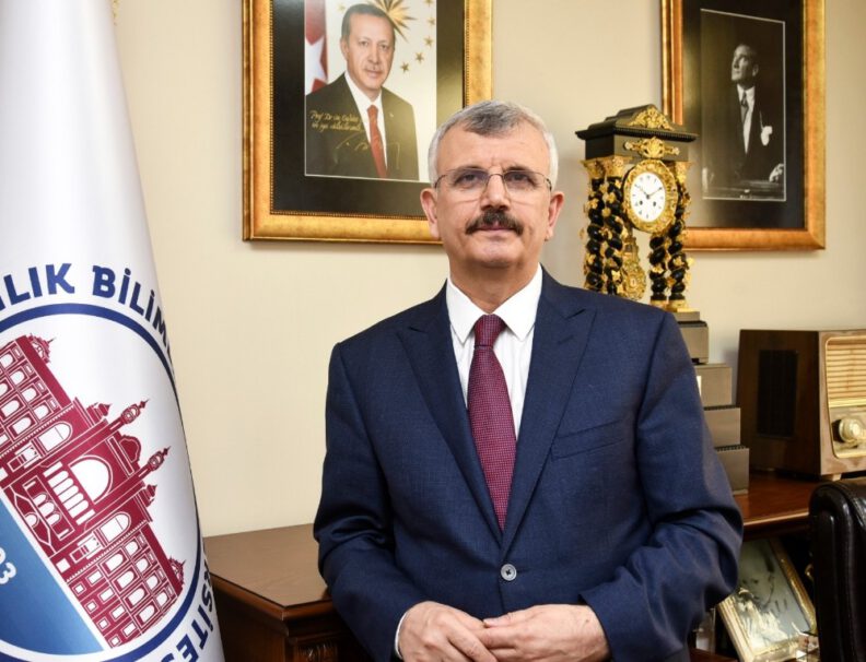 Prof. Dr. Cevdet Erdöl: “Türki̇ye Bu Salgında Dünyaya Rol Model Olmuştur”