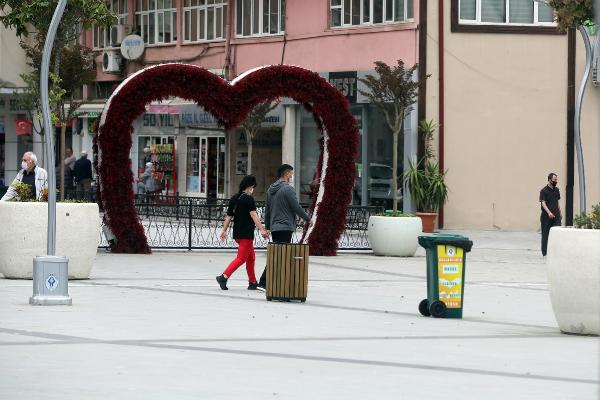 Rize’de, koronavirüs tedbirlerine uymayan 649 kişi  ve 41 işletmeciye ceza