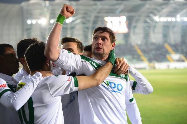 Seleznov, Bursaspor’da küllerinden doğdu