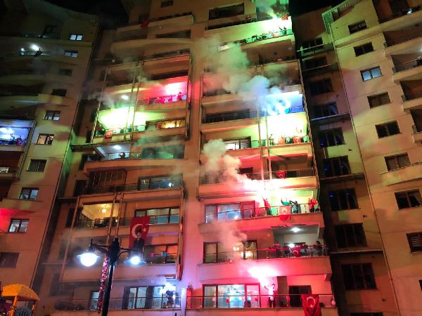 Zonguldak’ta sosyal mesafeli 19 Mayıs kutlaması (4)