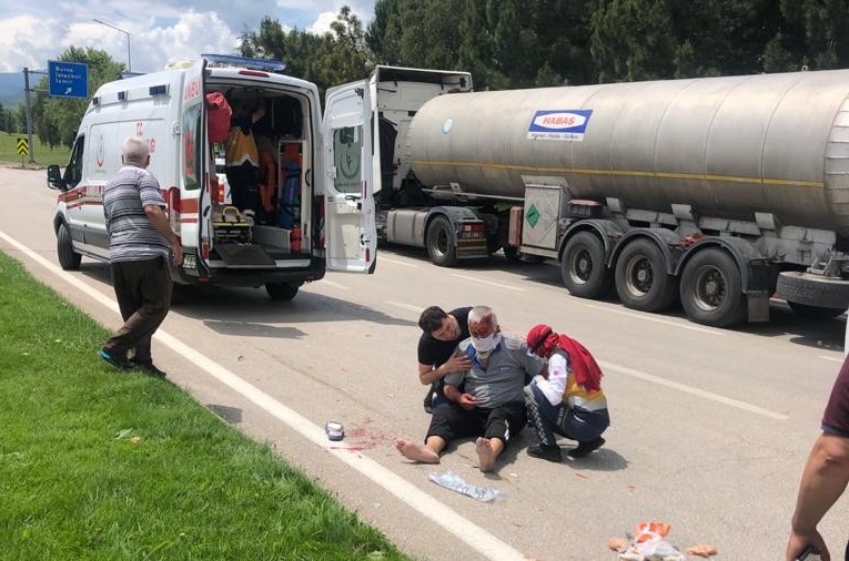 Bursa’da vicdansız sürücü yaşlı adama çarpıp kaçtı