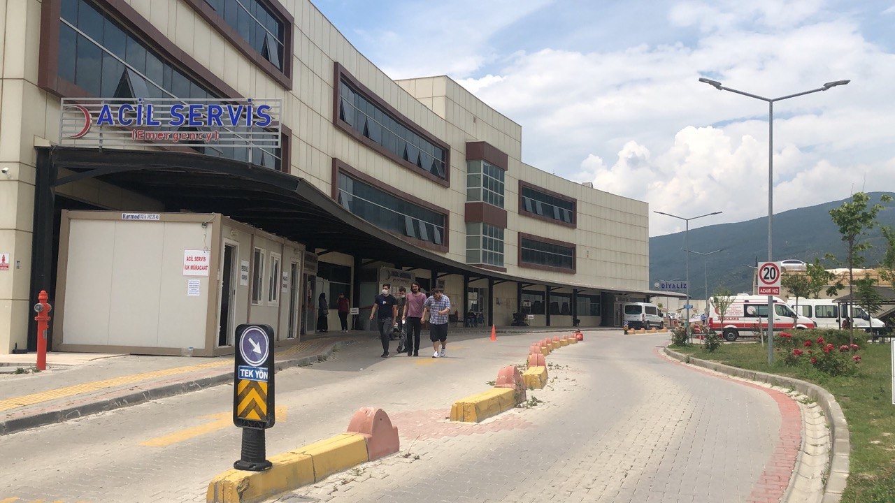 Bursa’da 61 işçi yedikleri yemekten zehirlendi