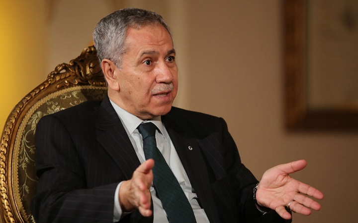 Arınç’tan FETÖ sorusuna yanıt: Masum değiliz, hiçbirimiz
