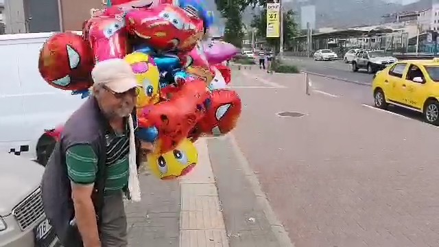 Bursa’da baloncunun fırtına ile imtihanı
