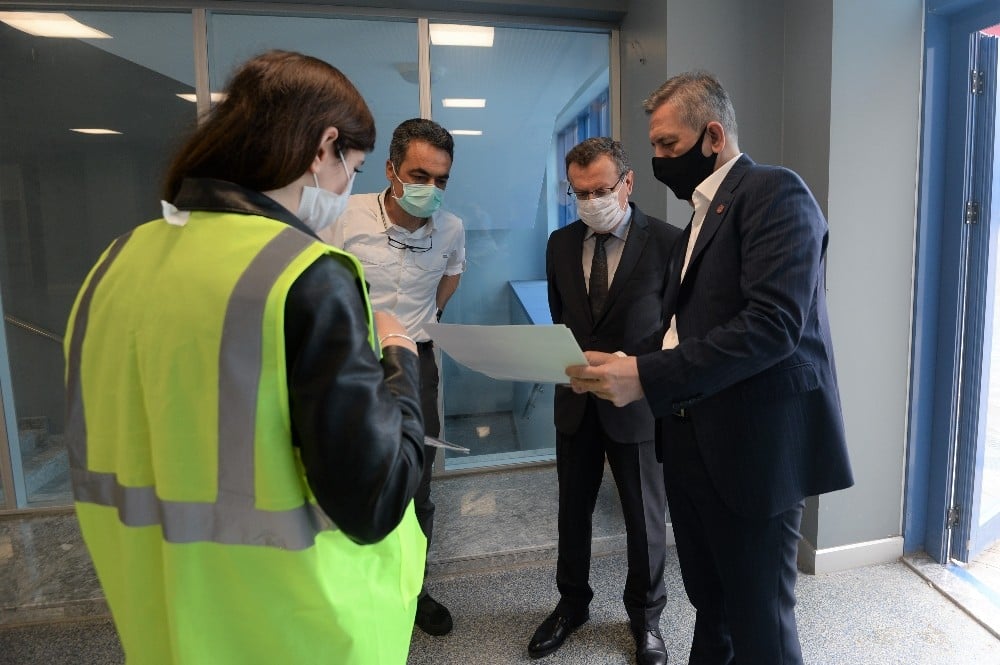 BUÜ Rektörü Kılavuz, GUHEM’i zi̇yaret etti̇