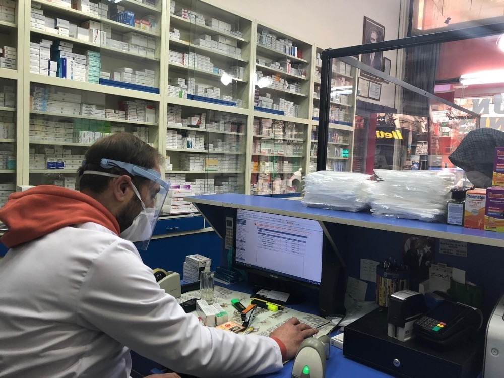 Nevşehi̇rde Eczaneleri̇n Çalışma Saatleri̇ Deği̇şti̇