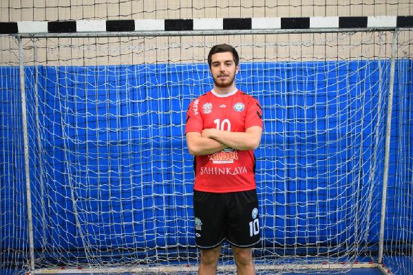 Nilüfer Belediyespor’da 5 imza