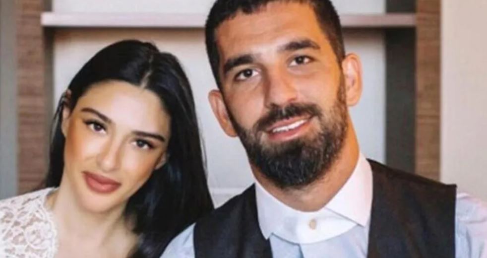 Doğum yaptı! Ziyaretçi kabul etmediklerini böyle duyurdu