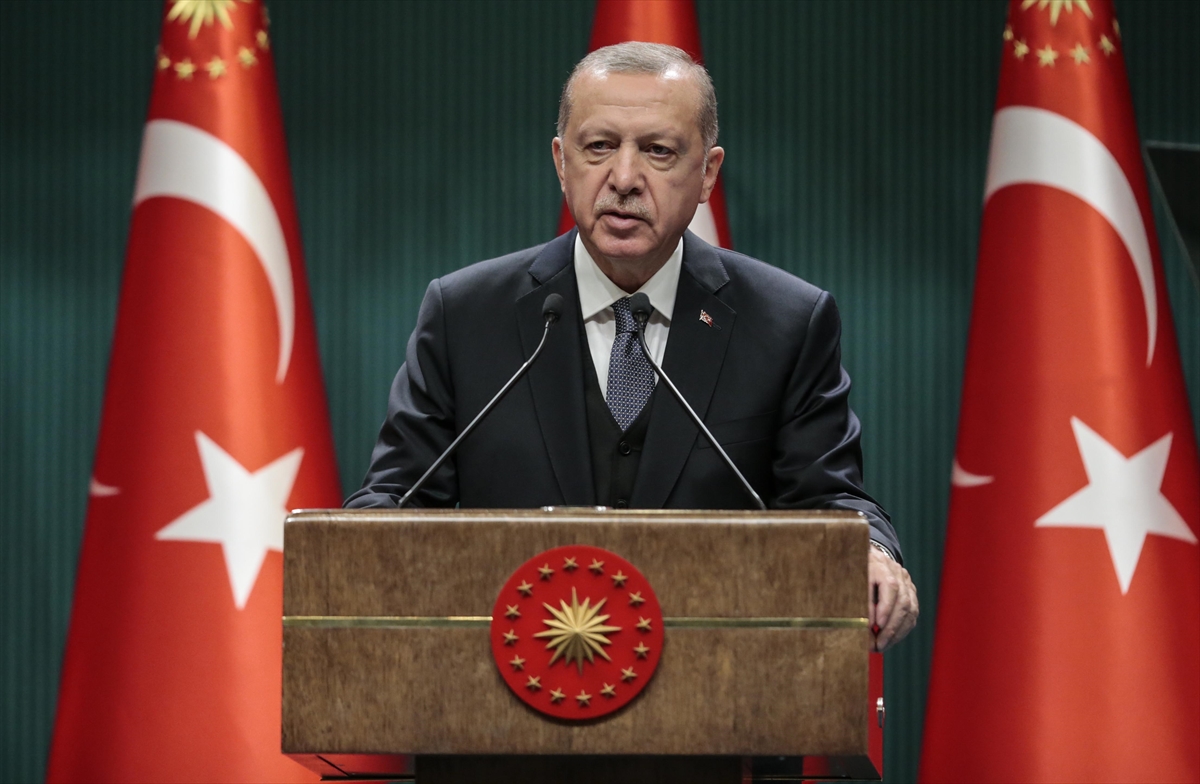 Erdoğan: Salgının zirve dönemini geride bıraktık