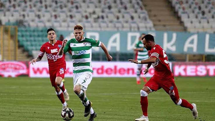 Bursaspor Play-Off mücadelesinde berabere kaldı