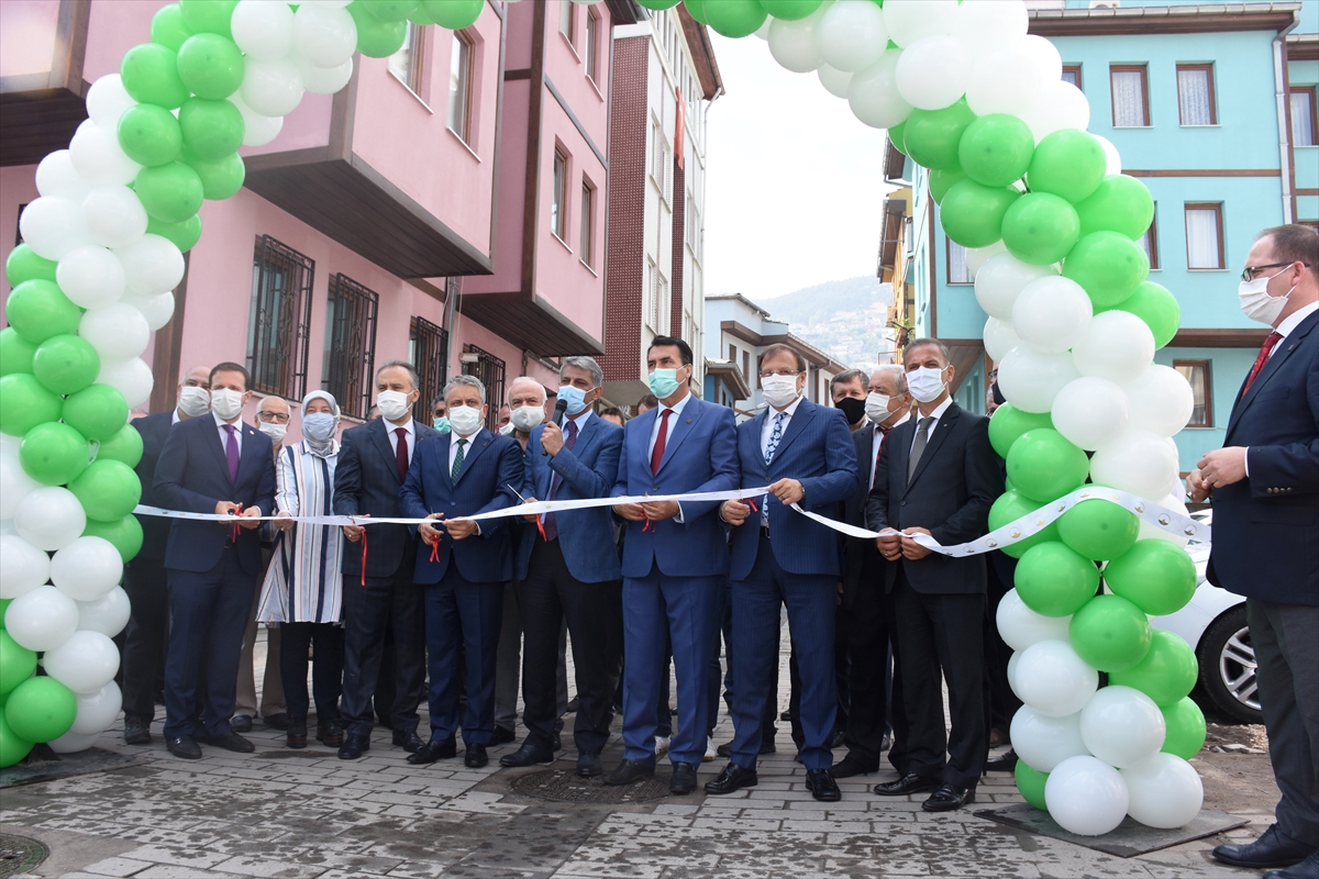 Bursa’da tarihi hisar bölgesindeki sokaklar yenileniyor