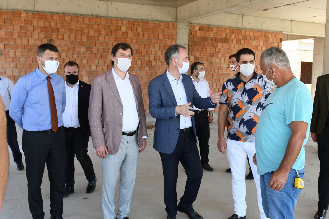 İnegölspor’a yakışacak modern tesis hızla yükseliyor