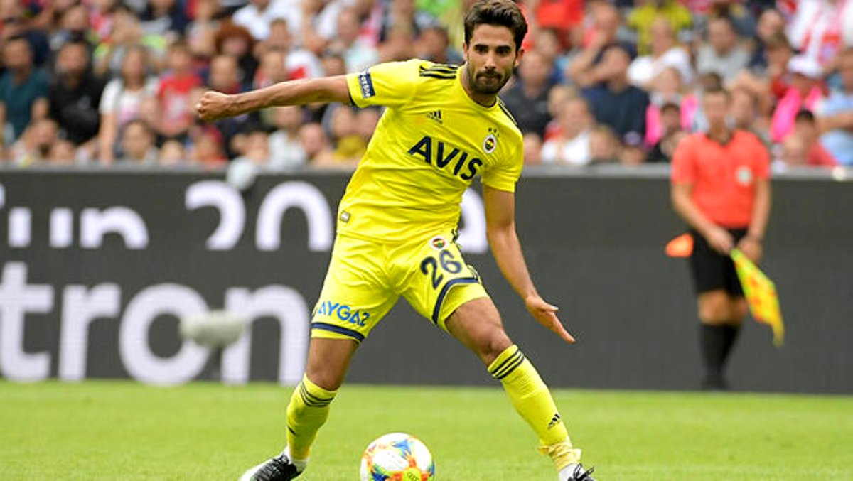 Fenerbahçe’de Alper Potuk ile yollar ayrıldı