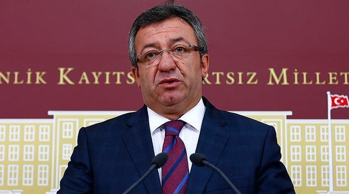 CHP Grup Başkanvekili Engin Altay: “30 Ağustos’u yasaklayıp pandemiyle mücadele olmaz”