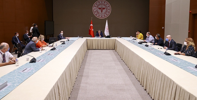 Bilim Kurulu Üyesi koronavirüse yakalandı