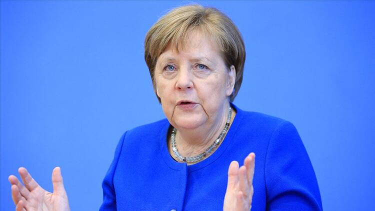 Merkel Kovid-19 vakalarındaki artıştan endişeli