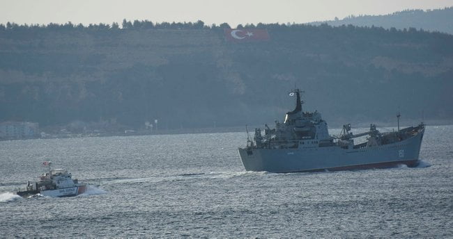 Çanakkale Boğazı transit gemi geçişlerine kapatıldı
