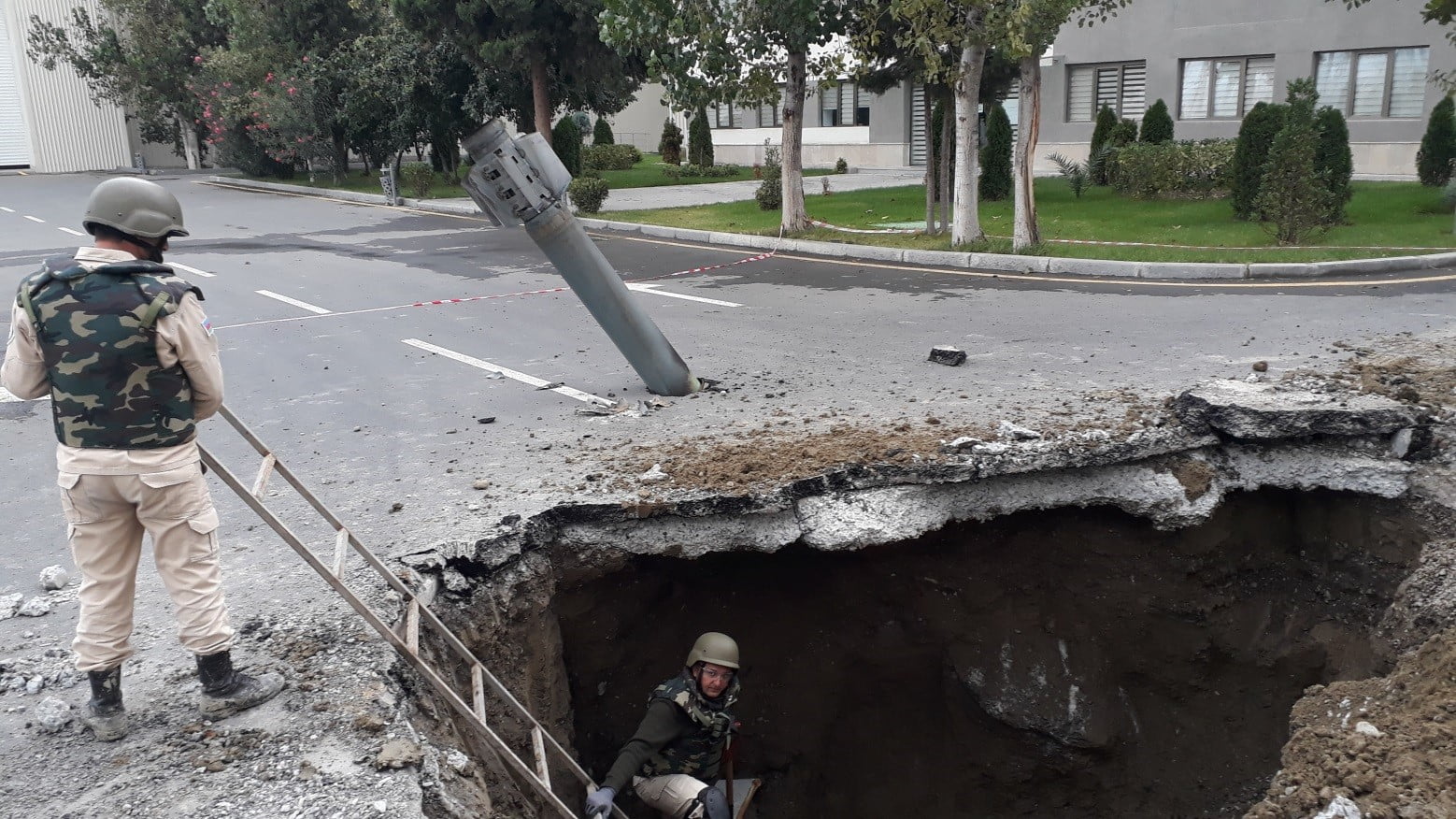 Ermenistan fosfor gazı ve misket bombası kullandı