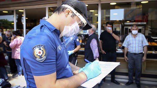 Bolu emniyet müdüründen polislere maske cezası