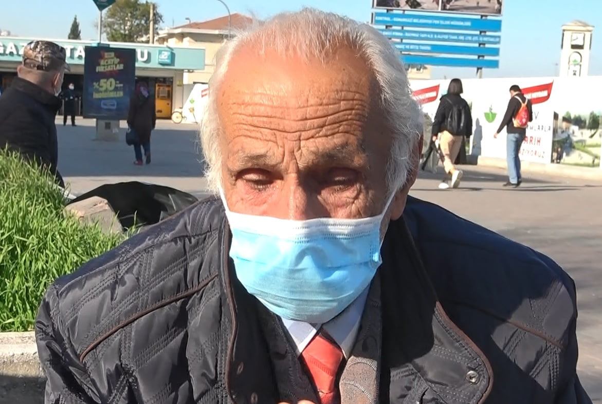 Maske takmayanları görünce gözyaşlarını tutamadı