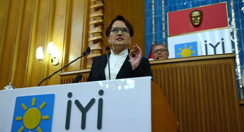 Akşener ekonomi politikasını eleştirdi