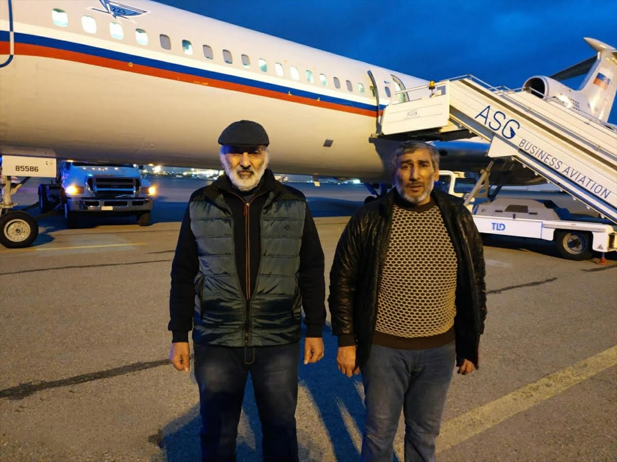 Ermenistan’ın 6 yıldır esir tuttuğu iki Azerbaycan vatandaşı serbest bırakıldı
