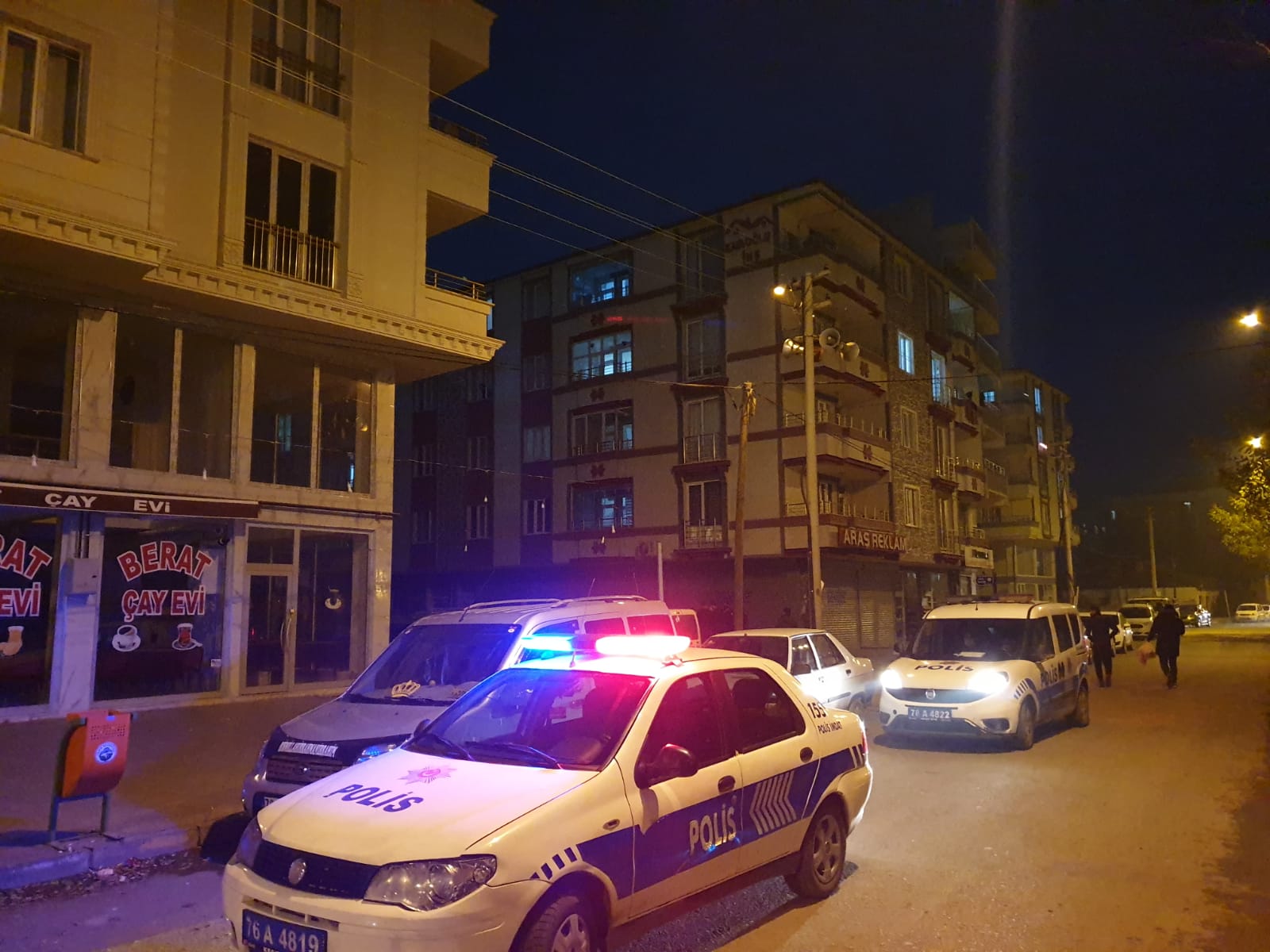İki kardeş arasındaki kavgada anne bıçaklanarak öldü